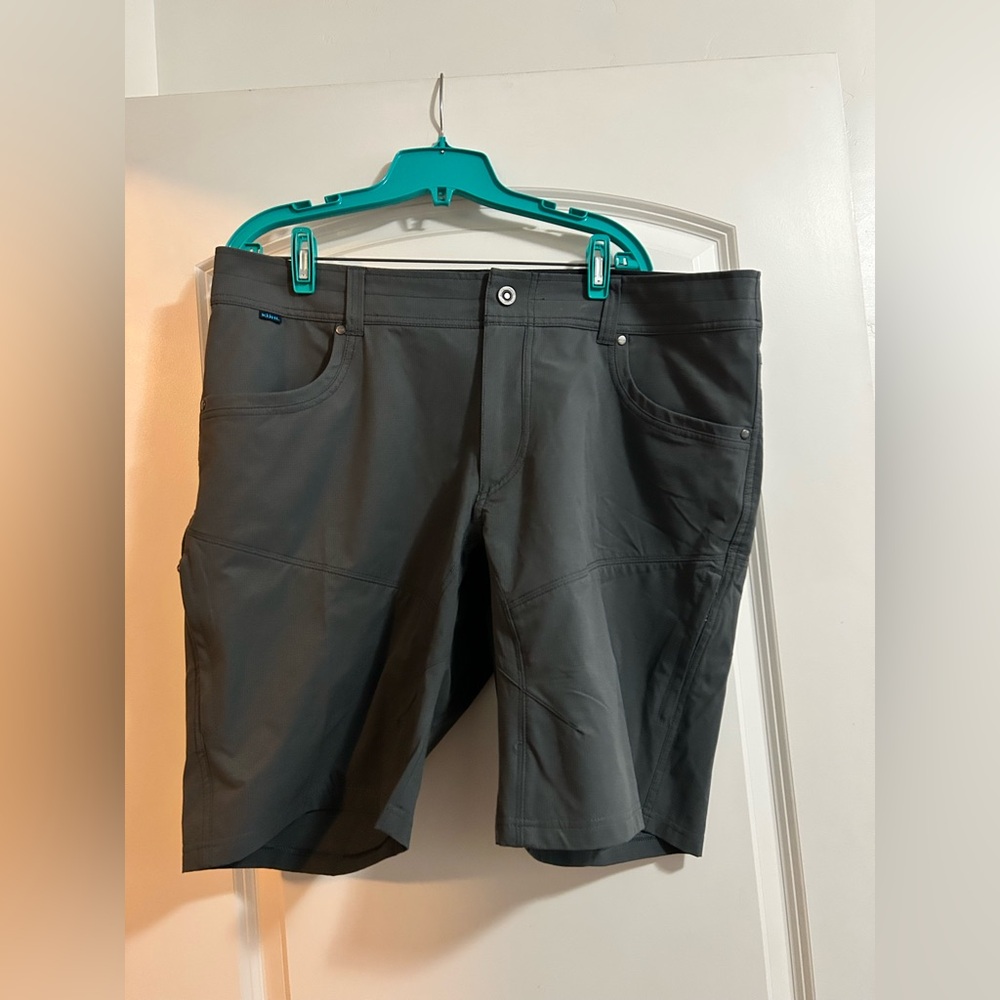 Kuhl size 40 men’s shorts hybrid hiking outdoors gray‎